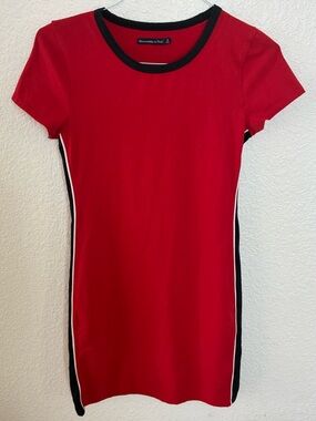 Vintage Abercrombie & Fitch Red Short Sleeve Dress with Black Trim